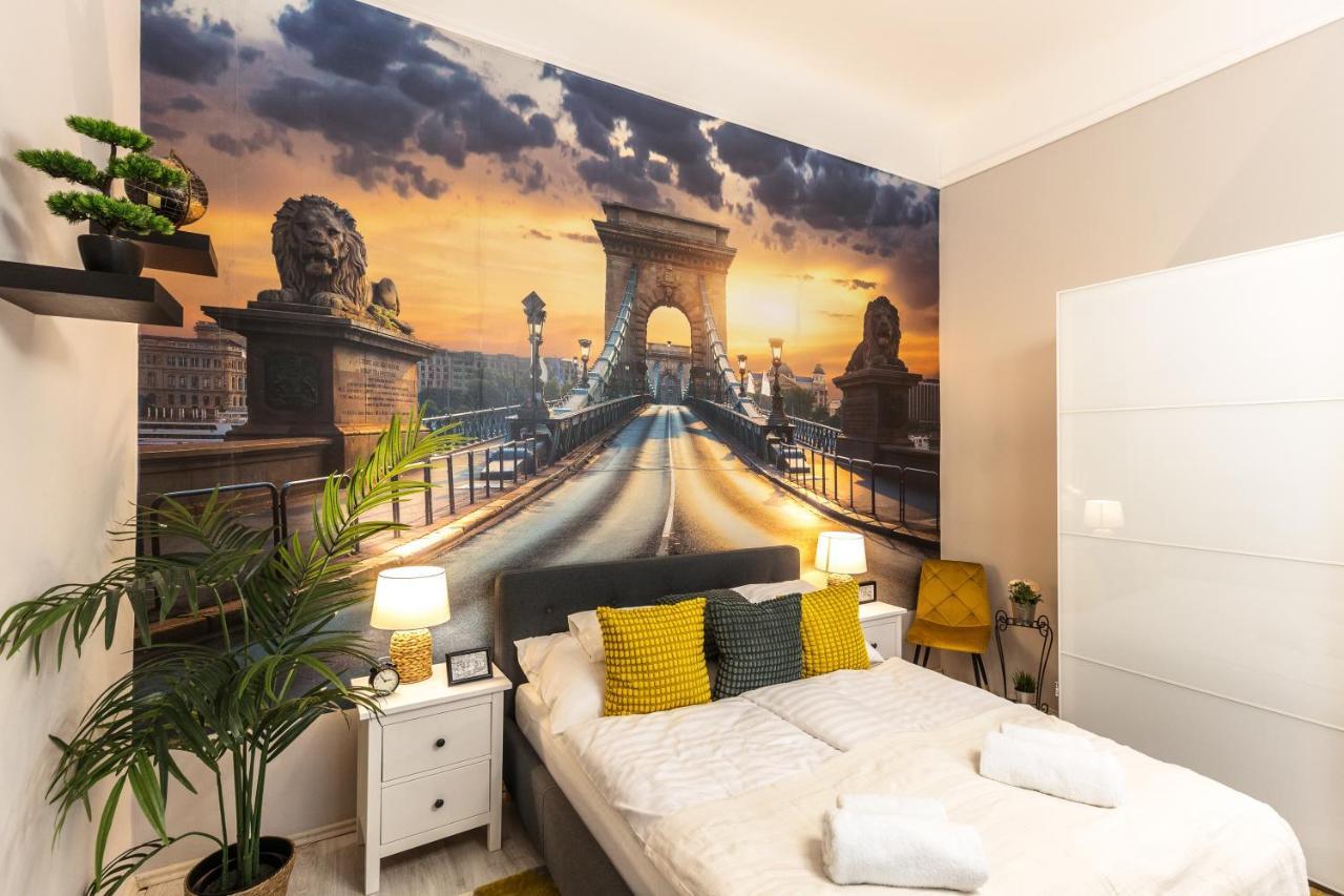 Akac Boutique 2. * Budapesta
